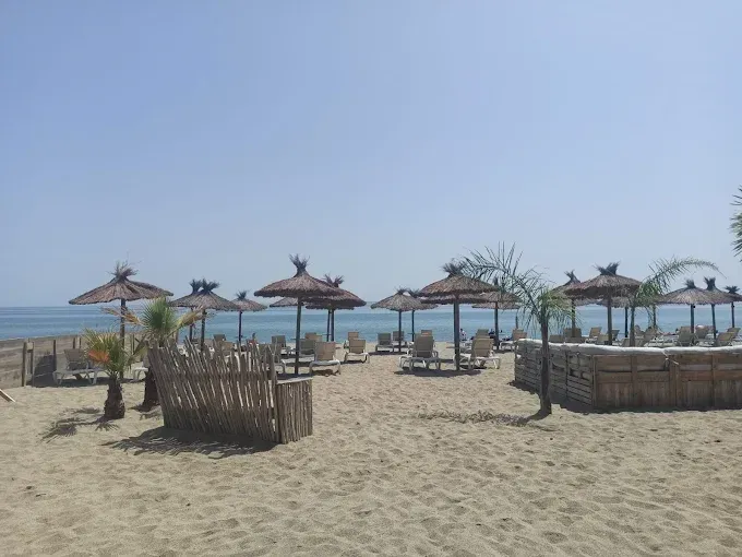 plage et transat de l effet mer (1)